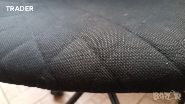 Посетителски въртящ се стол KRING черно и бяло, снимка 3 - Столове - 16780555