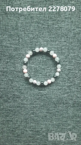 Гривна от розов кварц, хематит и хаулит - ръчна изработка