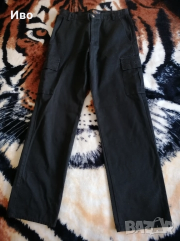 Последен брой - Карго панталон - Чистак, М Размер и размер на талия: 84см.
Телефон: 0896612794