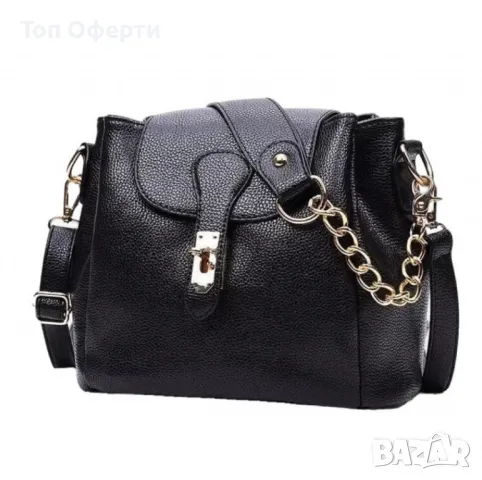 Дамска чанта със стилен синджир