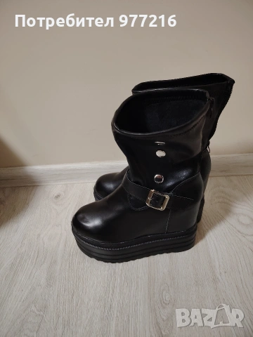 Дамски чисто нови боти от еко кожа
