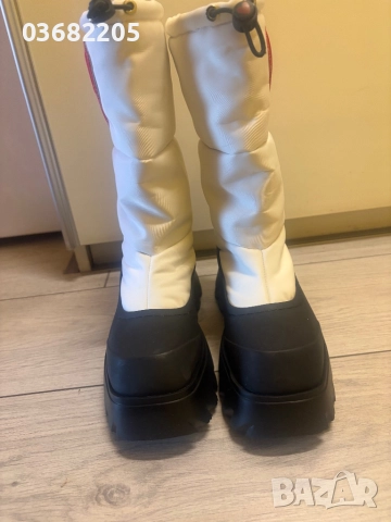 Ботуши MOSHINO, снимка 2 - Дамски ботуши - 52875262