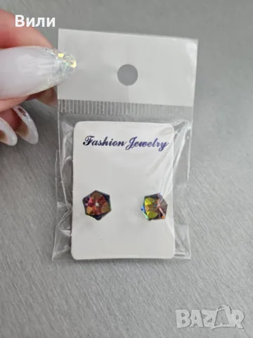 Обеци на магнит