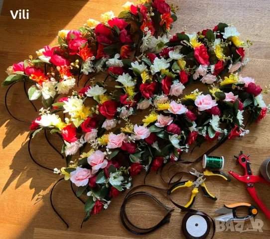 Диадема с цветя за народна носия, снимка 11 - Аксесоари за коса - 45433325