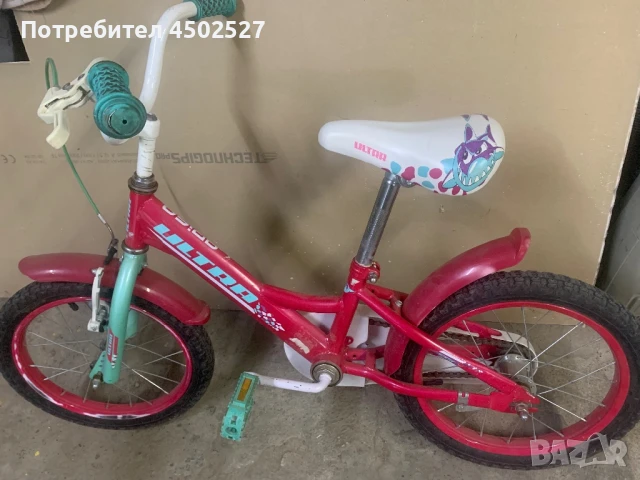 Продава се детско колело за момиче.