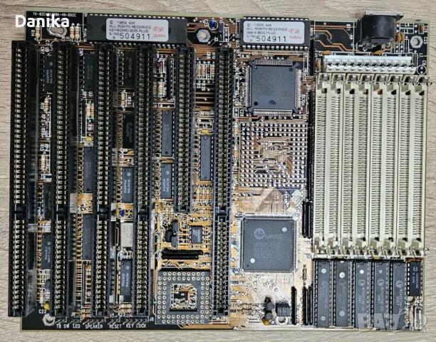 Работеща ретро дънна платка с процесор 386DX-40 MHz