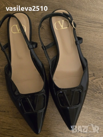 Valentino Garavani дамски обувки от естествена кожа , снимка 5 - Дамски ежедневни обувки - 53892274