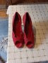 Червени обувки на ток, снимка 2