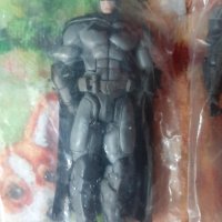 Три модела екшън фигури на Батман(Batman)-18 см, снимка 13 - Колекции - 35432230