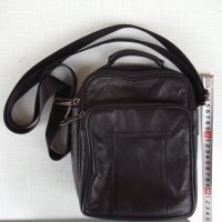 Чанта мъжка за носене през рамо, снимка 1 - Чанти - 40725920