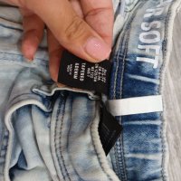 Дънки H&M и блузка с дълъг ръкав , снимка 3 - Детски панталони и дънки - 39964996