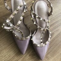 Дамски обувки по модел на Valentino 38,39, снимка 2 - Дамски елегантни обувки - 31996562