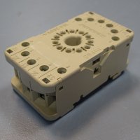 цокъл за реле SCHRACK 111PGS socket relay, снимка 1 - Резервни части за машини - 37504675