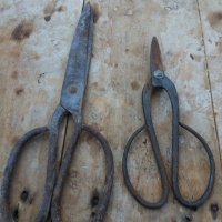 Ковани стари ножици, снимка 2 - Антикварни и старинни предмети - 32075333