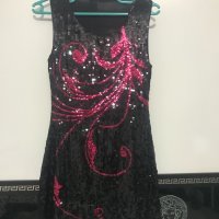 Къса рокля на пайети размер S, снимка 1 - Рокли - 35110578