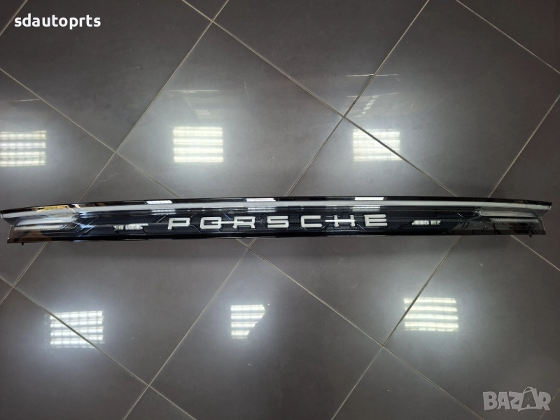 9J1945082D Нов Централен стоп Porsche Taycan Европа 19-24, снимка 1