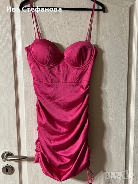 Нова елегантна официална парти коктейлна розова цикламена рокля тип бюстие сатен сатенена Oh Polly, снимка 1