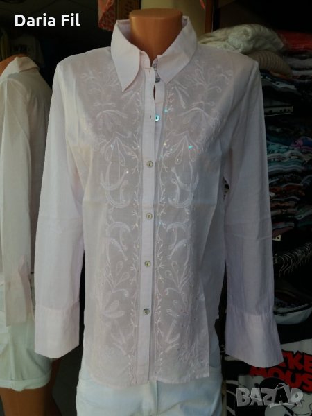 МНОГО КРАСИВА БЛЕДОРОЗОВА почти бяла риза с бродерия цветя и прозрачни пайети, снимка 1