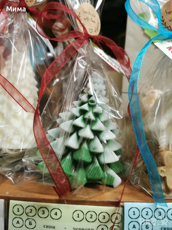 Ароматна коледна свещ - Елха зелена със сняг, снимка 1