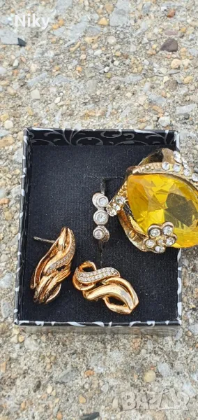 Бижута с камъни , снимка 1