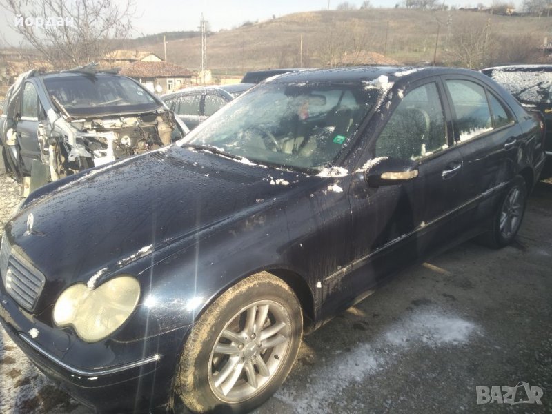 Мерцедес с200 десен волан само на части, снимка 1