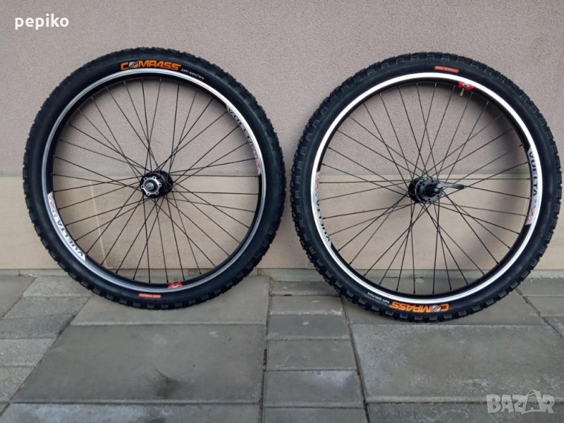 Продавам колела внос от Германия  алуминиеви капли и гуми VUELTA COMPAS 26 цола диск и вибрейк, снимка 1