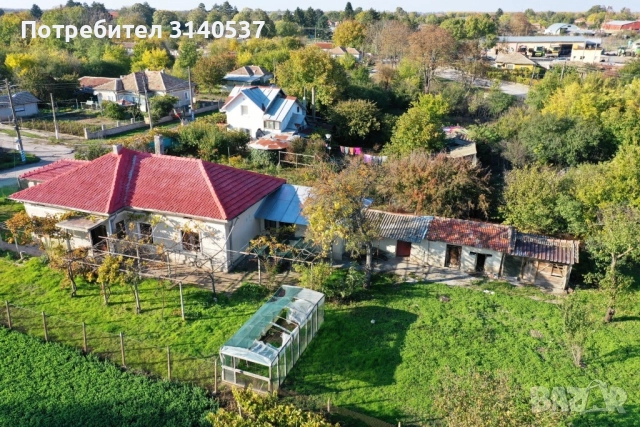 Ремонтирана къща 203кв.м с гараж и 4 спални на 37км от морският бряг, снимка 4 - Къщи - 52084216