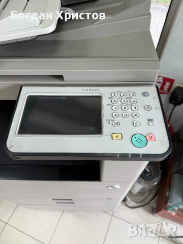 Продавам цветна копирна машина Canon C3320i, снимка 3 - Други машини и части - 50506891