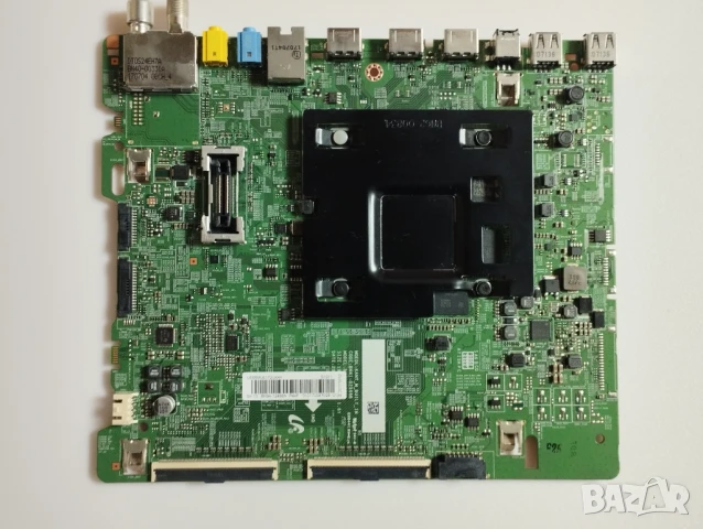 Счупен Samsung UE55MU6172U