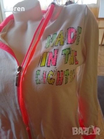 Подарявам 🍬Sollevarsi🍬Спортно горнище в бяло и искрящо розово, снимка 3 - Спортни екипи - 44327749