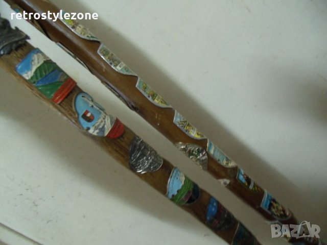 № 5556 стари тиролски бастуни със значки   - два броя   - размери - дължина  / височина 93 см и 88 с, снимка 5 - Други ценни предмети - 33902246