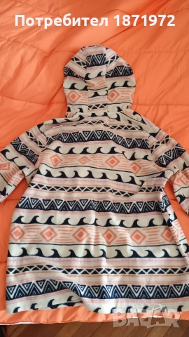 Продавам оригинален нов поларен суичър на марката O'Neill в размер XL. , снимка 10 - Спортни дрехи, екипи - 52874864