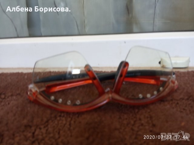 Слънчеви очила, снимка 4 - Слънчеви и диоптрични очила - 29579925