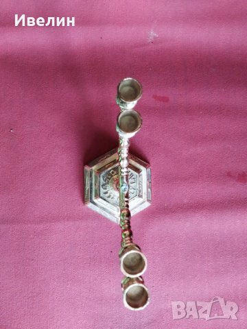 метален свещник, снимка 2 - Антикварни и старинни предмети - 29719688