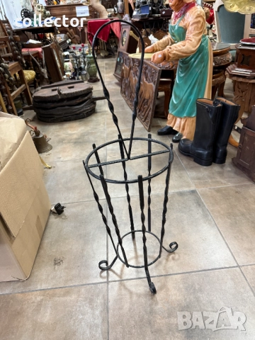 Желязна / метална стойка / поставка за чадъри. №7639