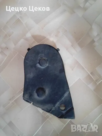 Горен капак ангренажен ремък на Фолксваген Венто