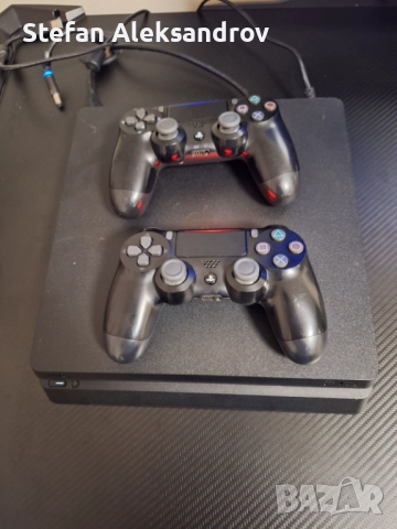 Playstation 4 slim + два оригинални контролера, снимка 3 - PlayStation конзоли - 52416570