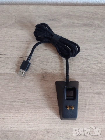 Зарядна станция за мишка Razer RC30-030502, снимка 3 - Клавиатури и мишки - 54324772