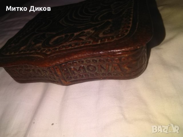 Кутия Рилски манастир хенд мейд от соца естествена кожа 170х150х40мм, снимка 4 - Декорация за дома - 37069801