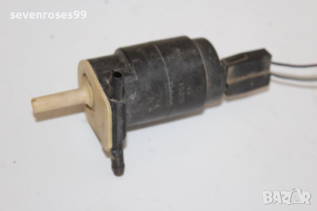 Помпичка за чистачки Опел Вектра А 1.4i 1991 Opel Vectra A, снимка 2 - Части - 42831462