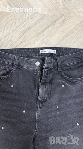 Дамски нови дънки Zara с камъни , снимка 2 - Дънки - 56325226