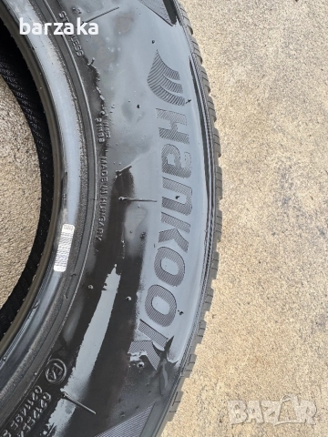 Зимни гуми Hankook, снимка 2 - Гуми и джанти - 52512465