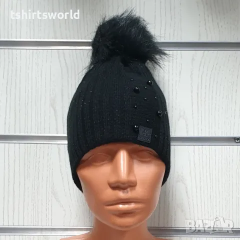 Нова зимна дамска шапка с камъчета в черен цвят с пух/помпон, снимка 2 - Шапки - 47928136
