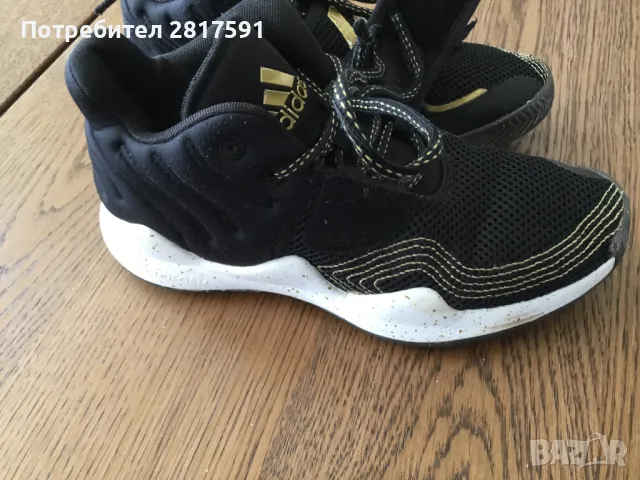 Оригинални детски маратонки Adidas, размер US 4, снимка 3 - Детски маратонки - 47576938