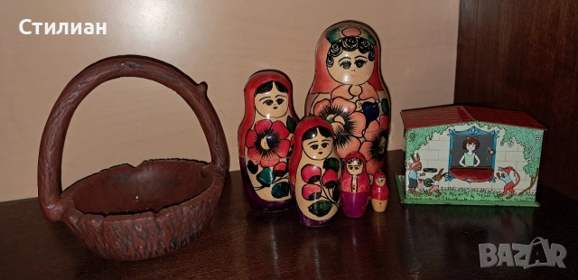 Матрьошка, метална касичка и други