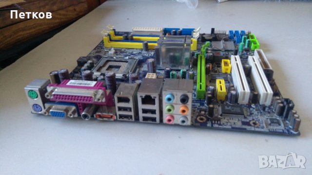 дъно Foxconn N15235 Motherboard, с процесор и 2 броя RAM 512 МВ, снимка 8 - Дънни платки - 29909800