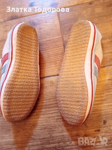 Обувки , снимка 2 - Дамски ежедневни обувки - 37536436