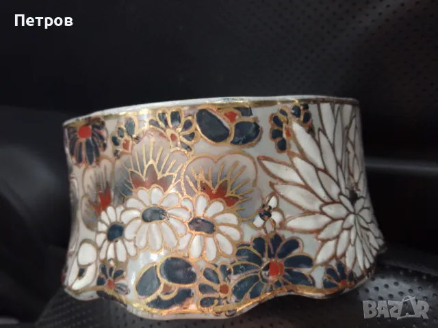 порцеланова японска бонбониера, снимка 3 - Антикварни и старинни предмети - 47567934