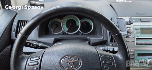 Продавам Тойота Корола Версо1,8, снимка 8 - Автомобили и джипове - 54008181