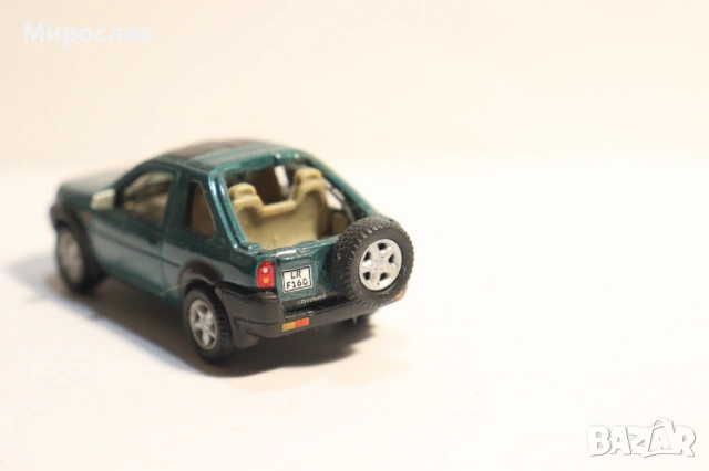 SCHUCO 1/72 LAND ROVER КОЛИЧКА МОДЕЛ, снимка 5 - Колекции - 53017945